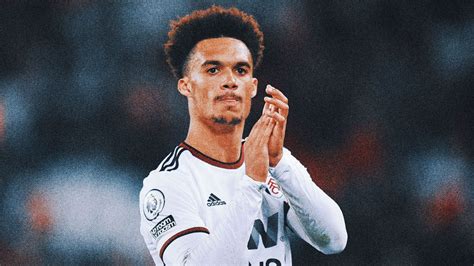 US defender Antonee Robinson extends stay at Fulham to 2028